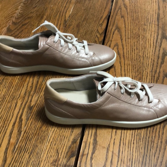Women’s ECCO sneakers - Picture 1 of 4